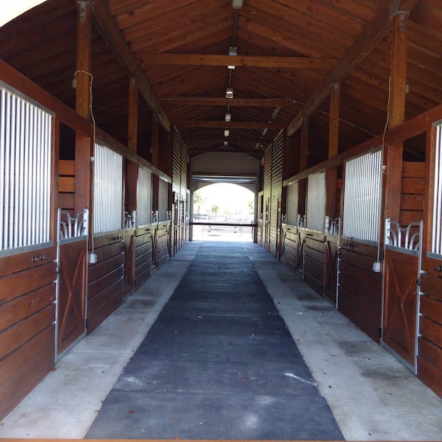 Facilities Spirit Winds Stables